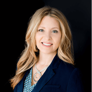 Shana Davison headshot