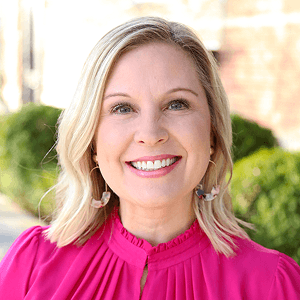 Andrea Flanders Headshot